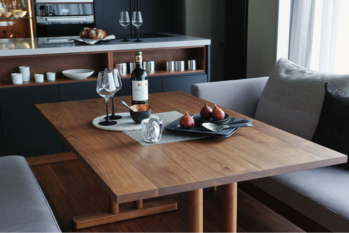 CHILL LOW DINING TABLE W140cm × D85cm